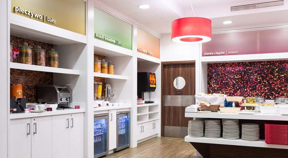 Hampton By Hilton Krakow Hotel Restaurant photo